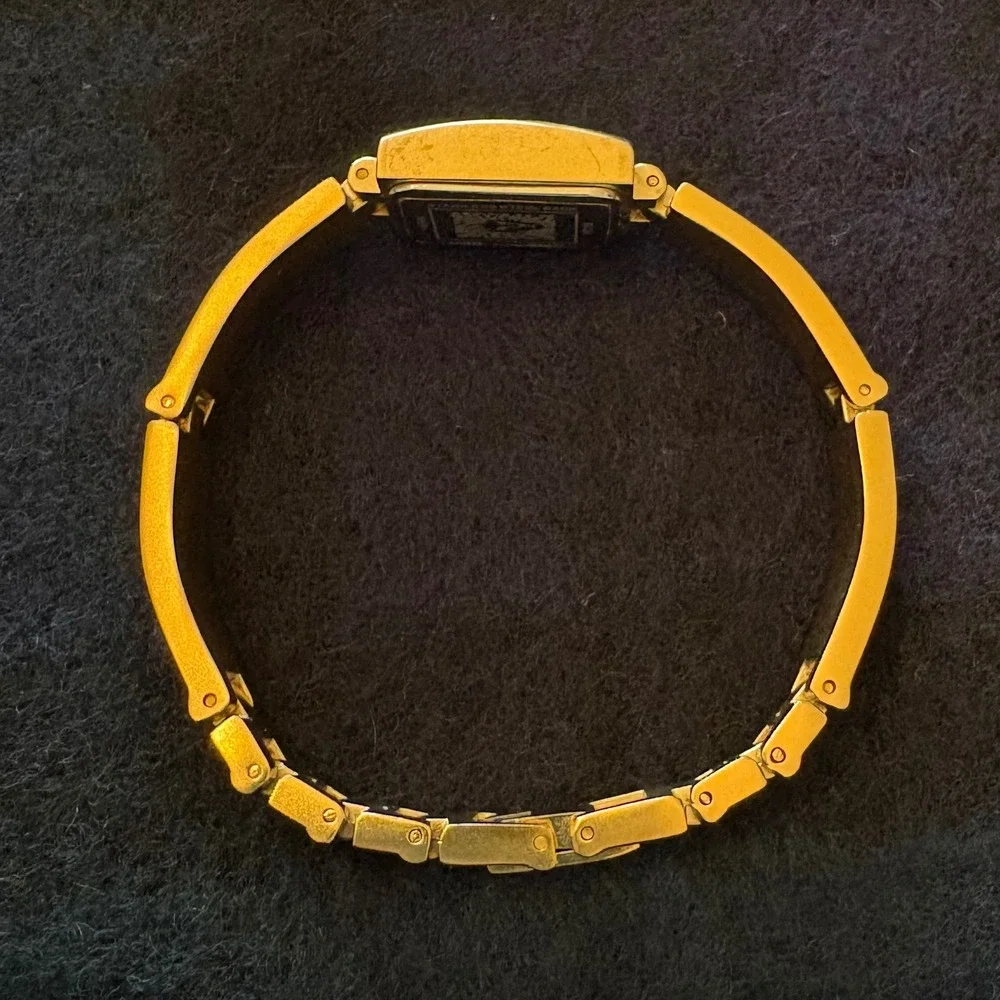Anne Klein anne klein